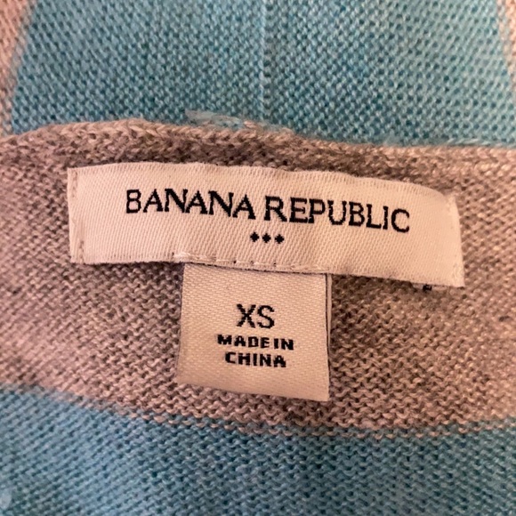 Banana Republic Sweater - Picture 4 of 7